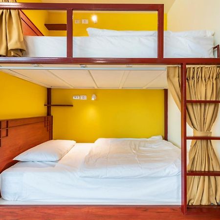 Scala Hostel Бангкок Экстерьер фото