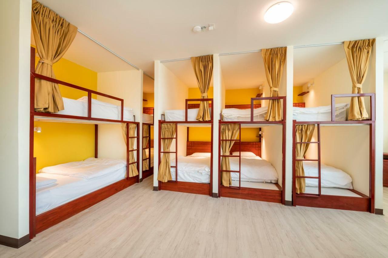 Scala Hostel Бангкок Экстерьер фото